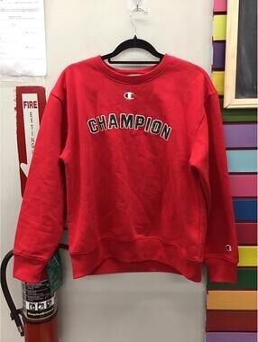 Champion women’s red Christmas plaid crewneck sweatshirt medium new from target